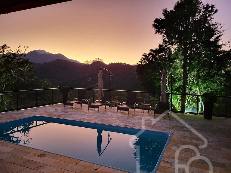 Casa maravilhosa com piscina climatizada e sauna
