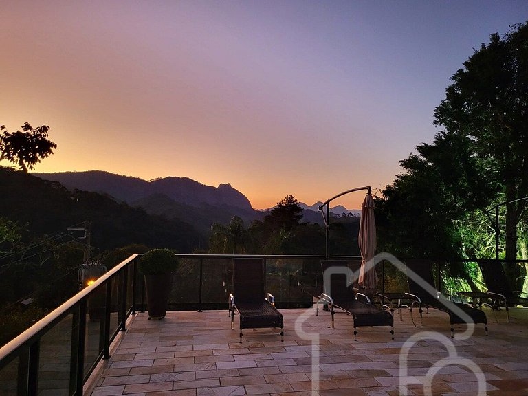 Casa maravilhosa com piscina climatizada e sauna