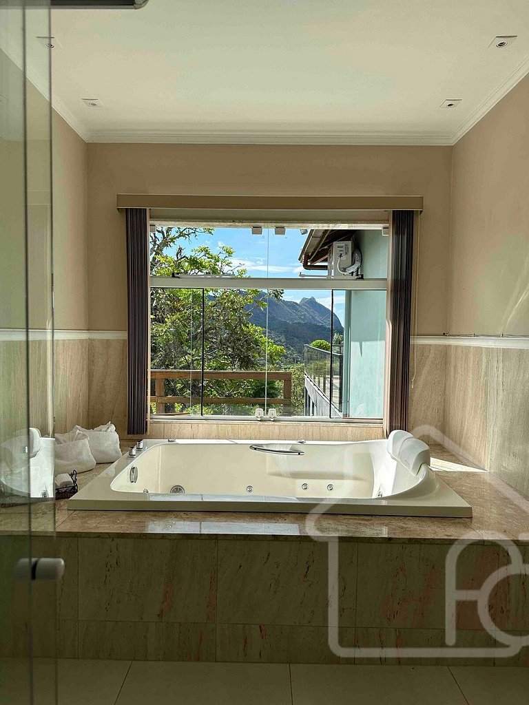Casa maravilhosa com piscina climatizada e sauna