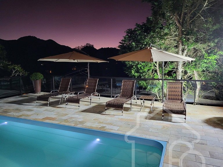 Casa maravilhosa com piscina climatizada e sauna