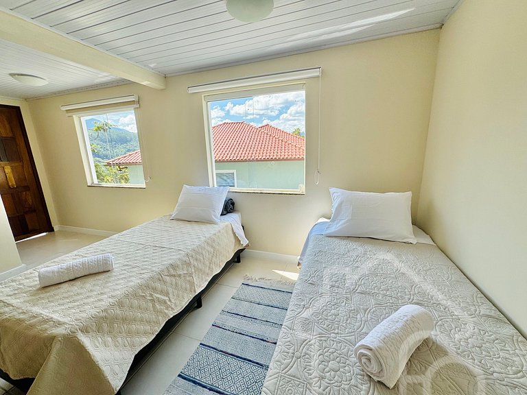 Casa maravilhosa com piscina climatizada e sauna