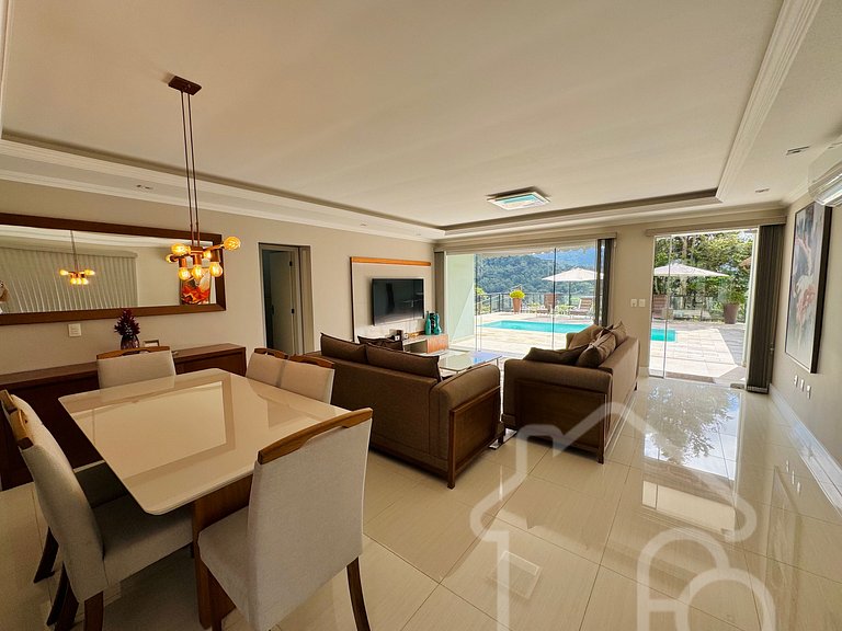 Casa maravilhosa com piscina climatizada e sauna