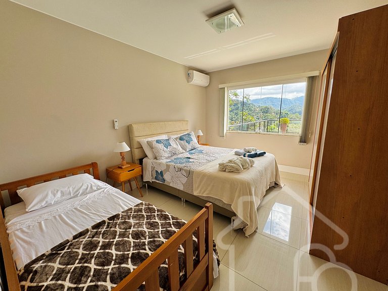 Casa maravilhosa com piscina climatizada e sauna