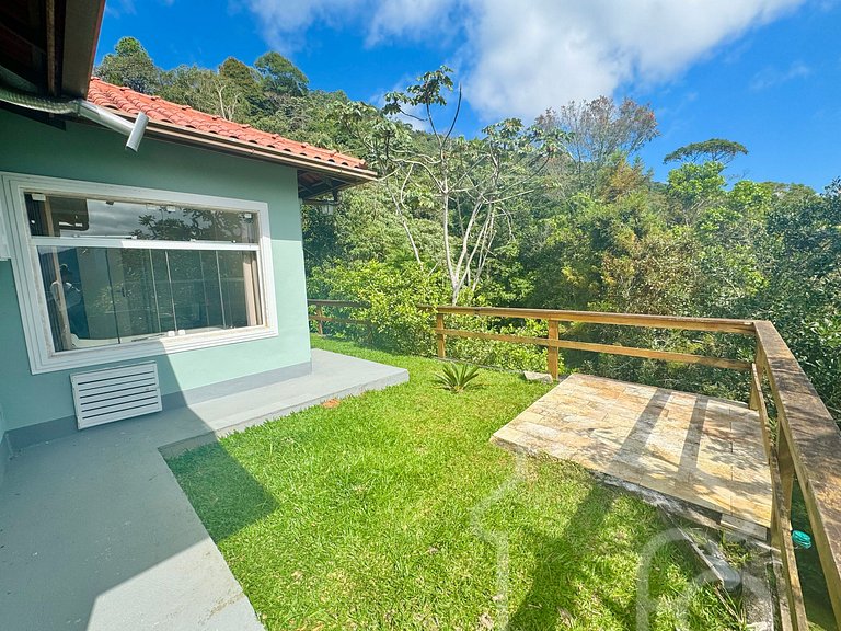 Casa nas montanhas com piscina e sauna