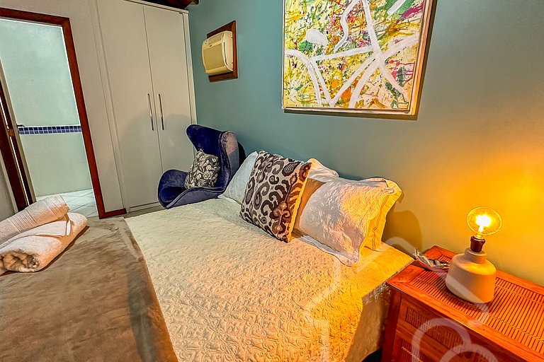 Casa com churrasqueira próxima a Rua das Pedras