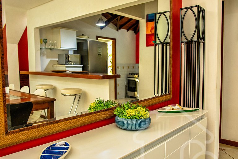 Casa com churrasqueira próxima a Rua das Pedras