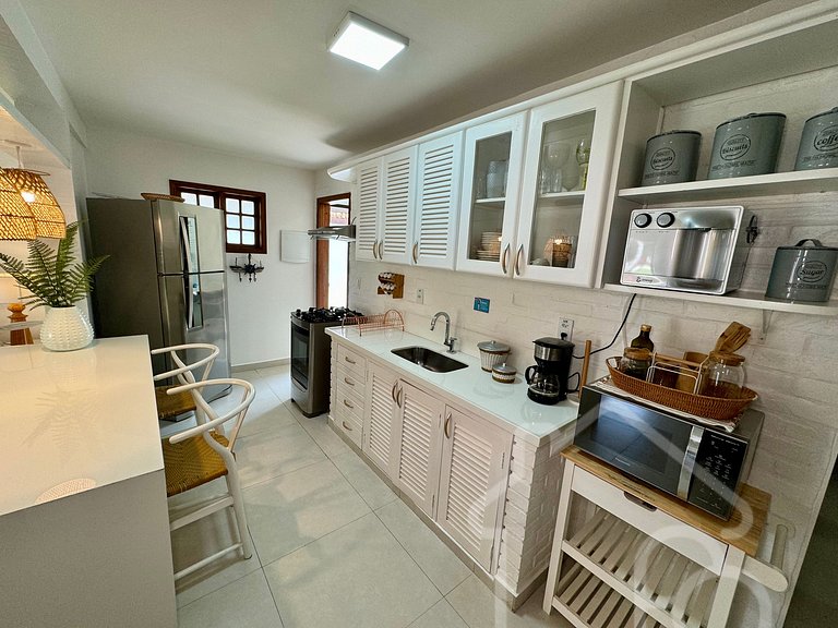 Casa a 4 Min da Praia de Manguinhos com Piscina, Sauna e Áre