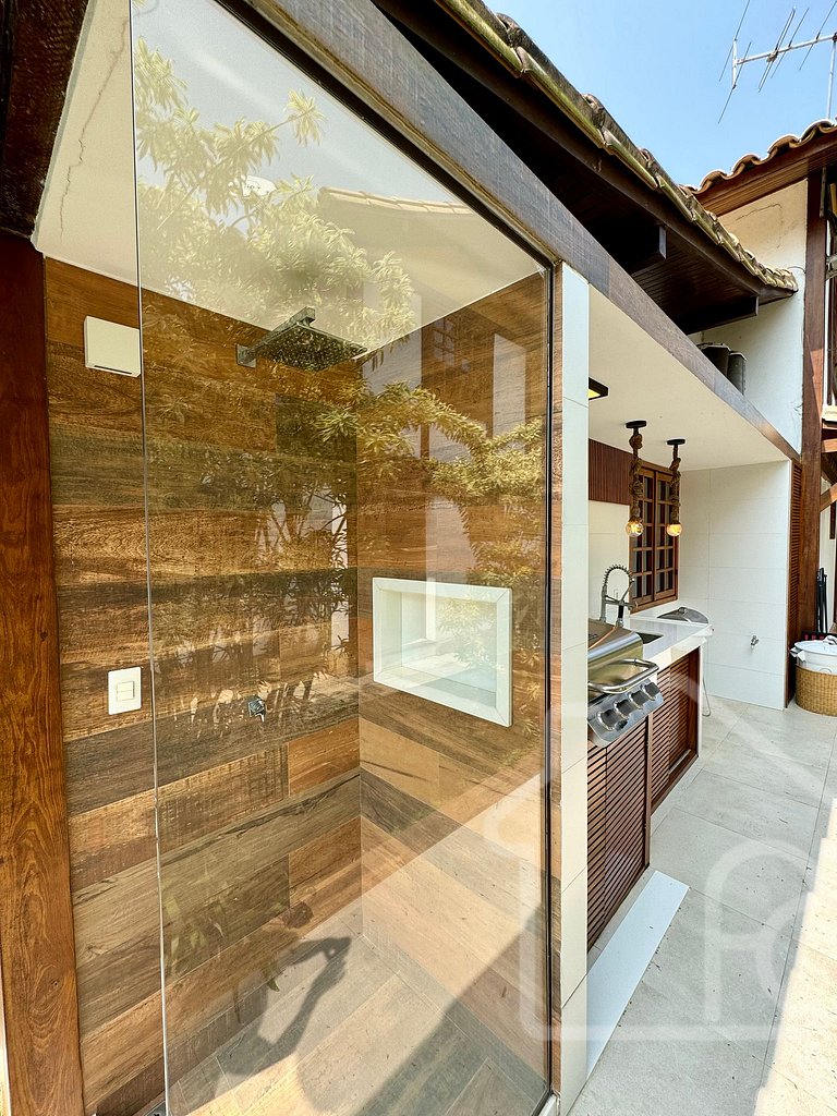 Casa a 4 Min da Praia de Manguinhos com Piscina, Sauna e Áre