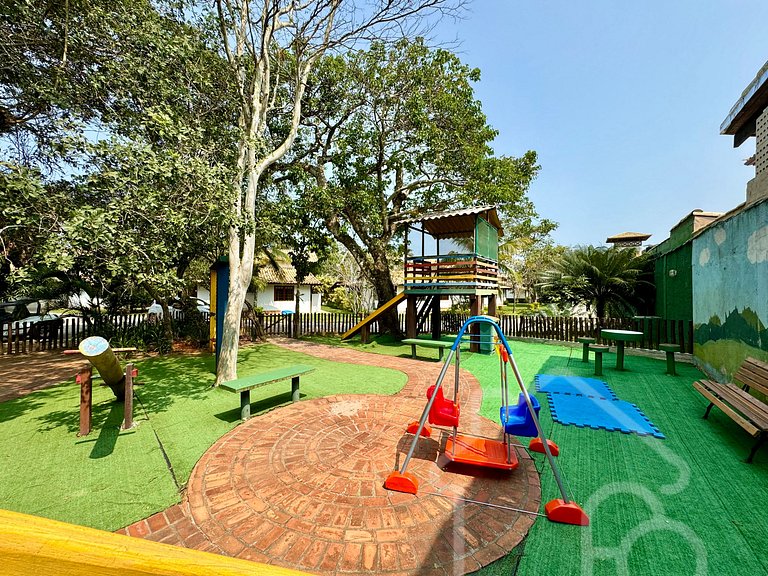 Casa a 4 Min da Praia de Manguinhos com Piscina, Sauna e Áre