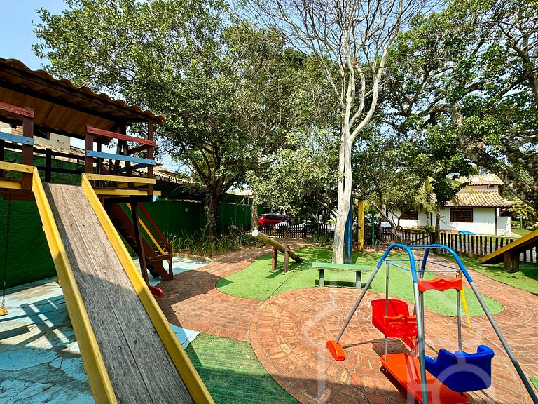 Casa a 4 Min da Praia de Manguinhos com Piscina, Sauna e Áre