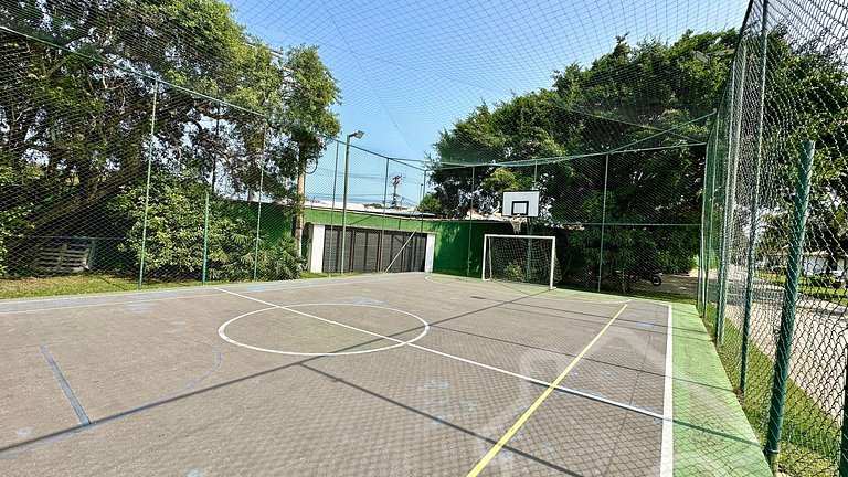 Casa a 4 Min da Praia de Manguinhos com Piscina, Sauna e Áre