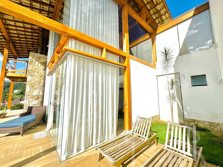 Casa luxuosa com vista e piscina