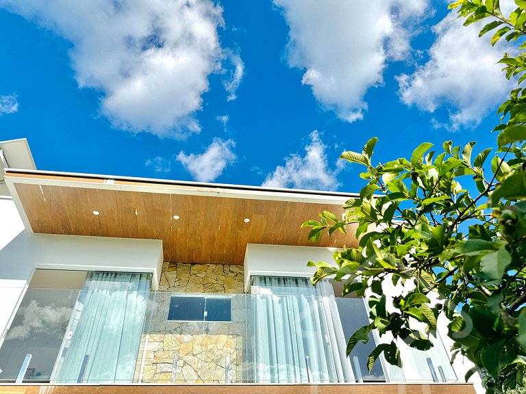 Casa luxuosa com vista e piscina