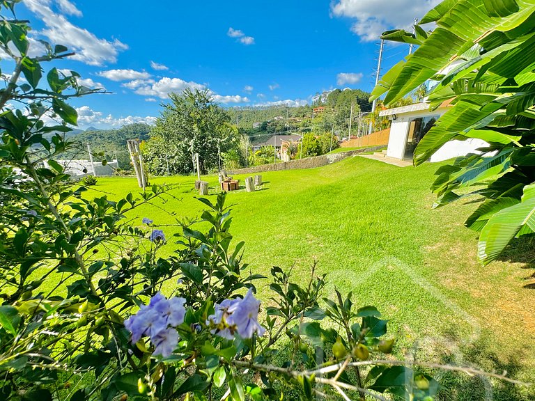 Casa luxuosa com vista e piscina