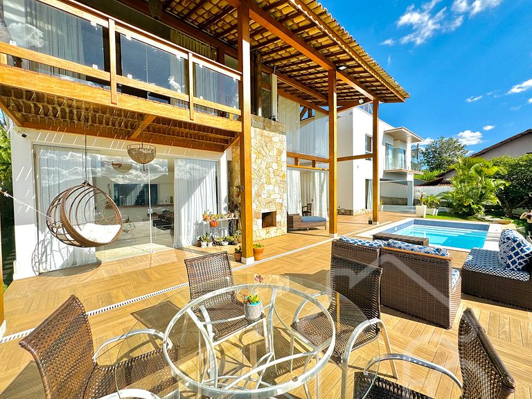 Casa luxuosa com vista e piscina