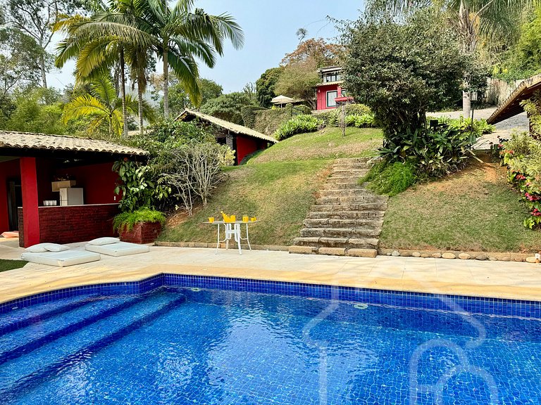 Refúgio Exclusivo em Itaipava com piscina e sauna