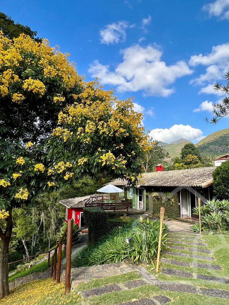 Refúgio Exclusivo em Itaipava com piscina e sauna
