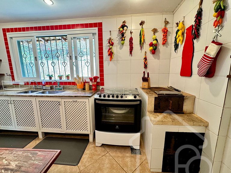 Refúgio Exclusivo em Itaipava com piscina e sauna