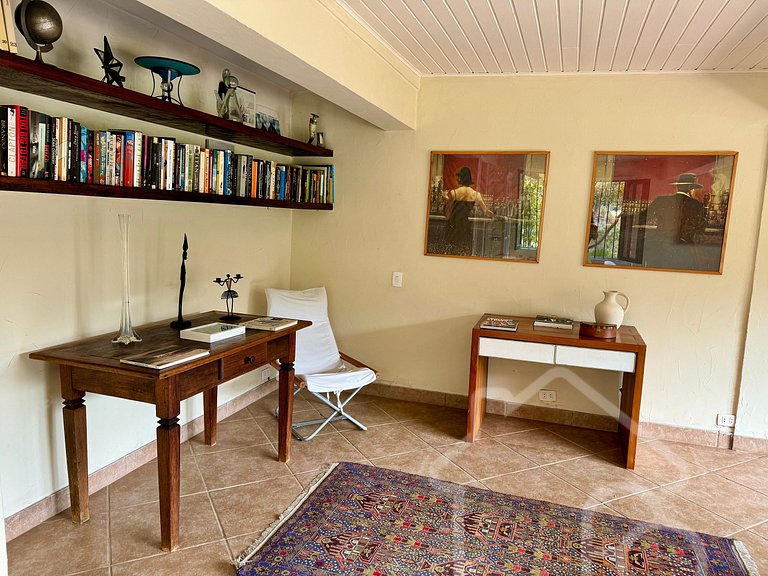 Refúgio Exclusivo em Itaipava com piscina e sauna