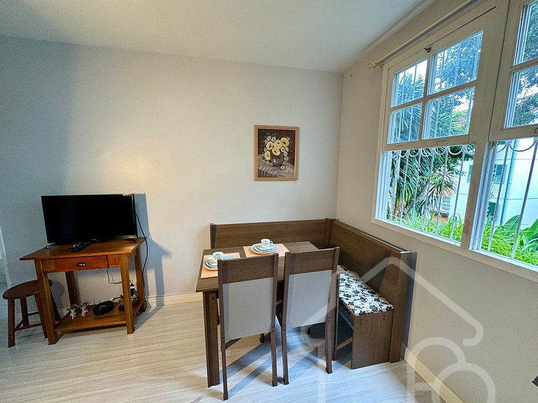 Apartamento em condomínio familiar