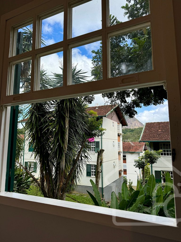 Apartamento em condomínio familiar