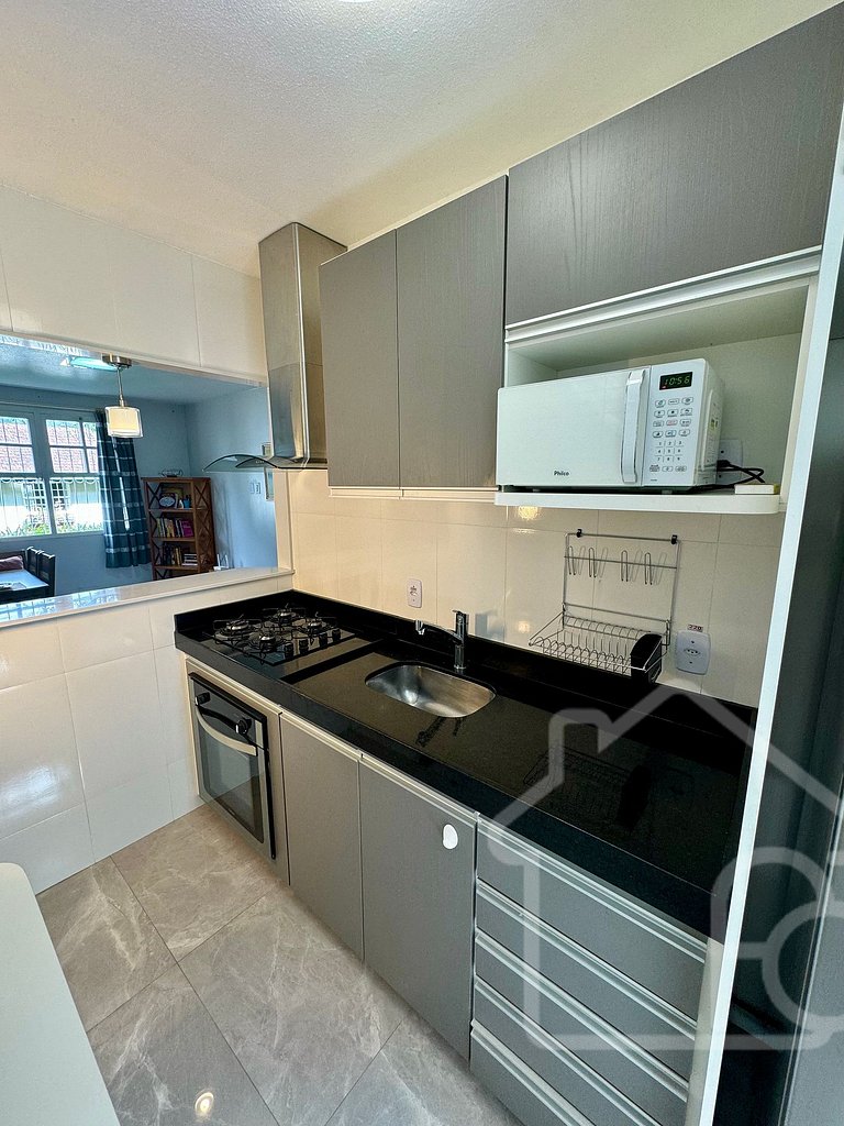 Apartamento em condomínio familiar