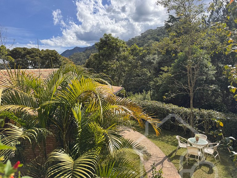Refúgio em meio à natureza em Mury