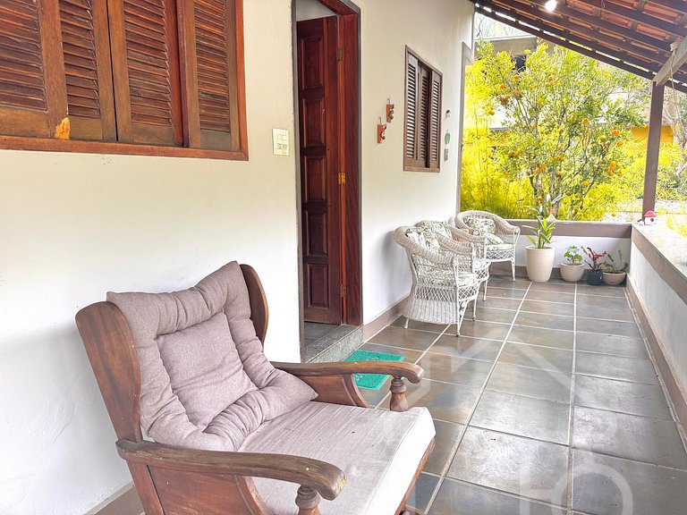 Refúgio em Lumiar com Piscina, Churrasqueira e Natureza ao R