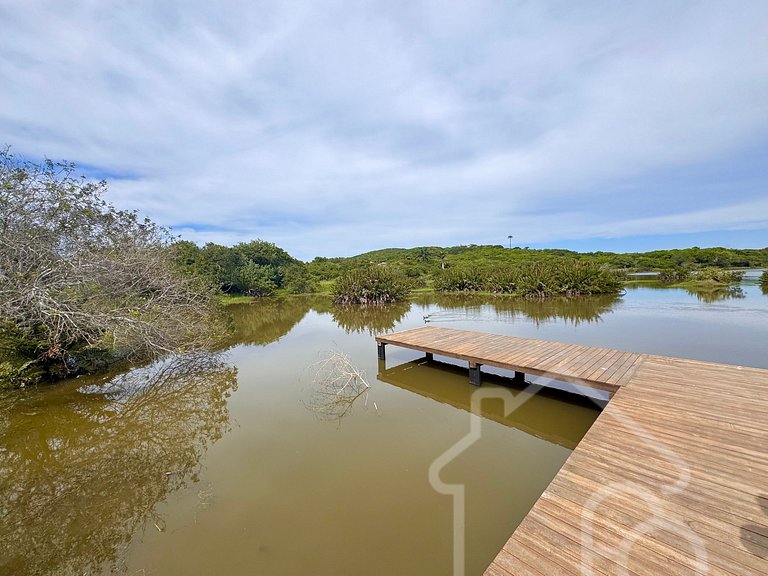 Casa com 5 suítes e Piscina privativa
