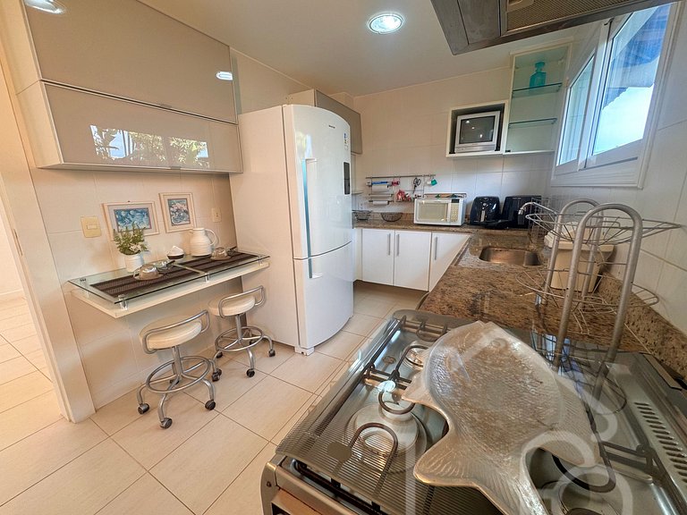 Casa com 5 suítes e Piscina privativa