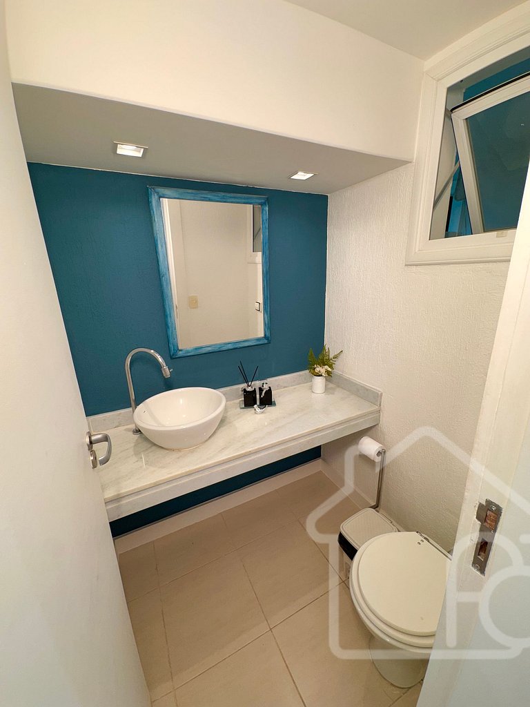 Casa com 5 suítes e Piscina privativa