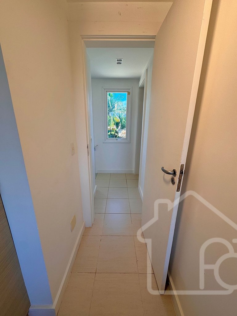 Casa com 5 suítes e Piscina privativa