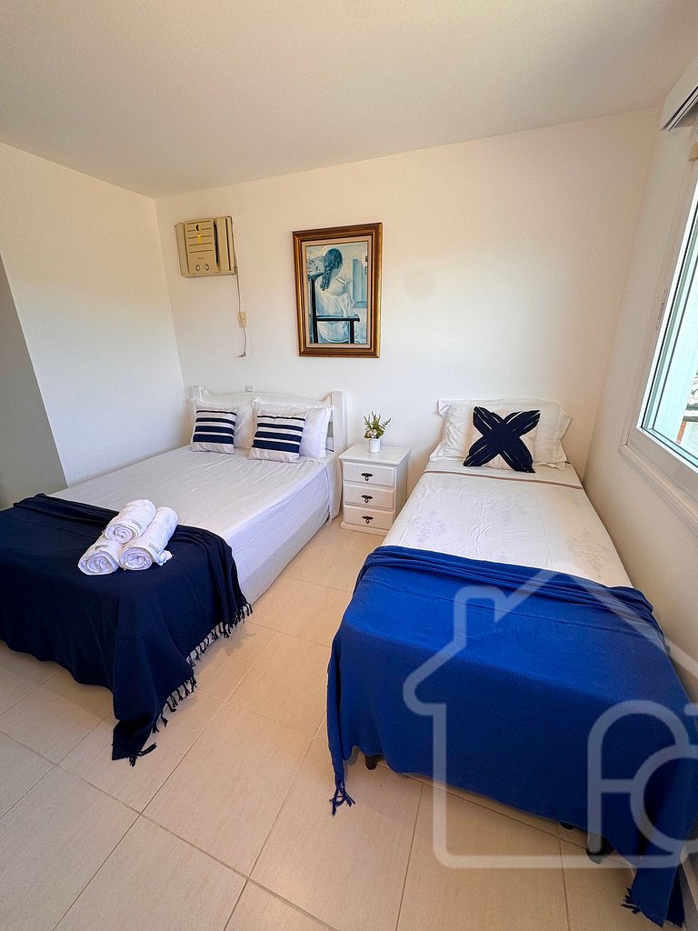 Casa com 5 suítes e Piscina privativa