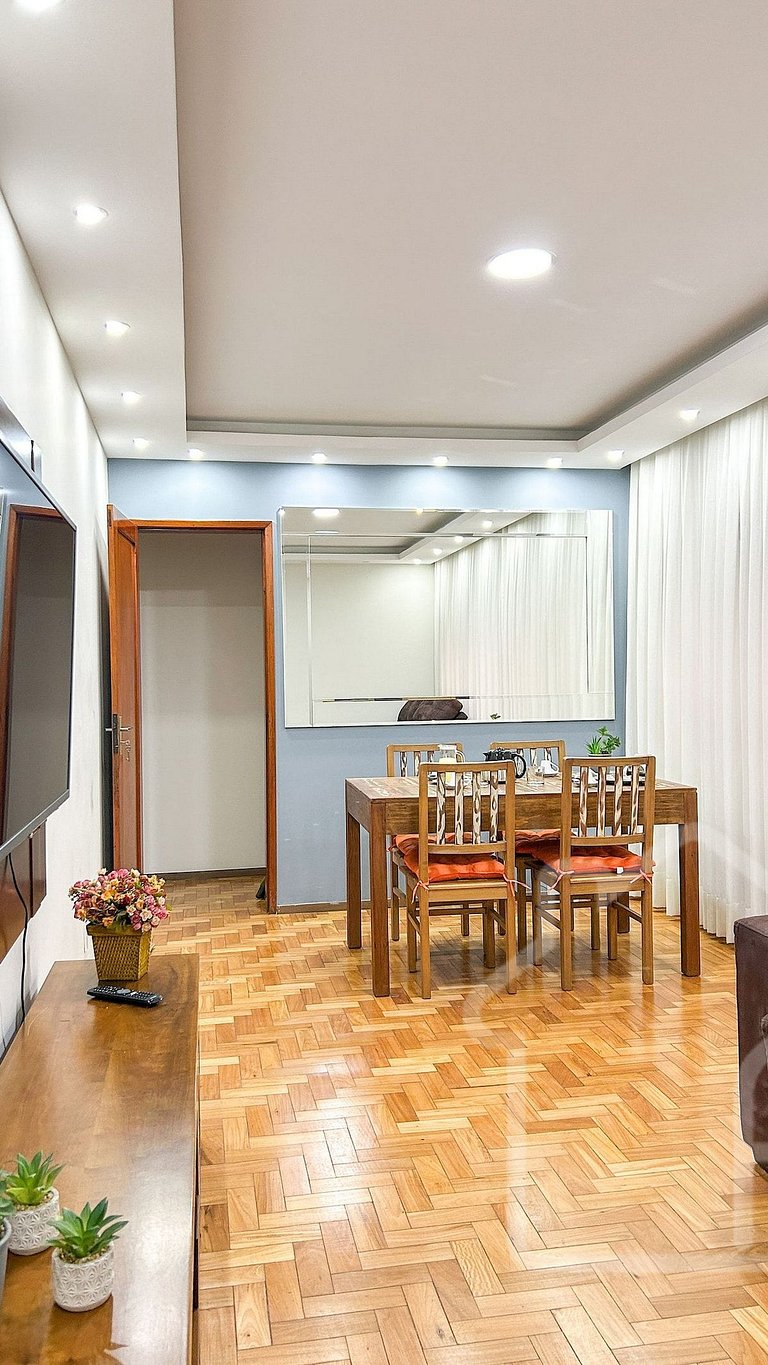 Amplo Apartamento no Centro