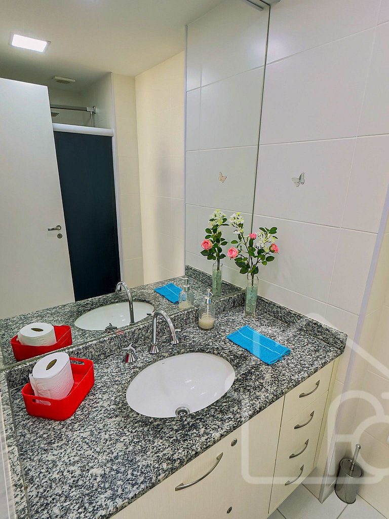 Apartamento com lazer a 5 min da Praia do Forte