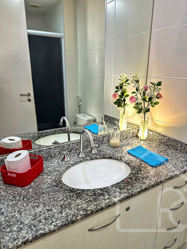 Apartamento com lazer a 5 min da Praia do Forte