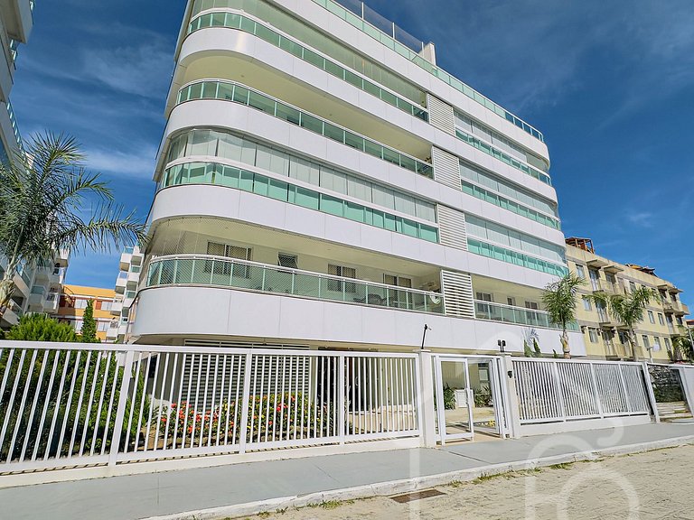 Apartamento com lazer a 5 min da Praia do Forte