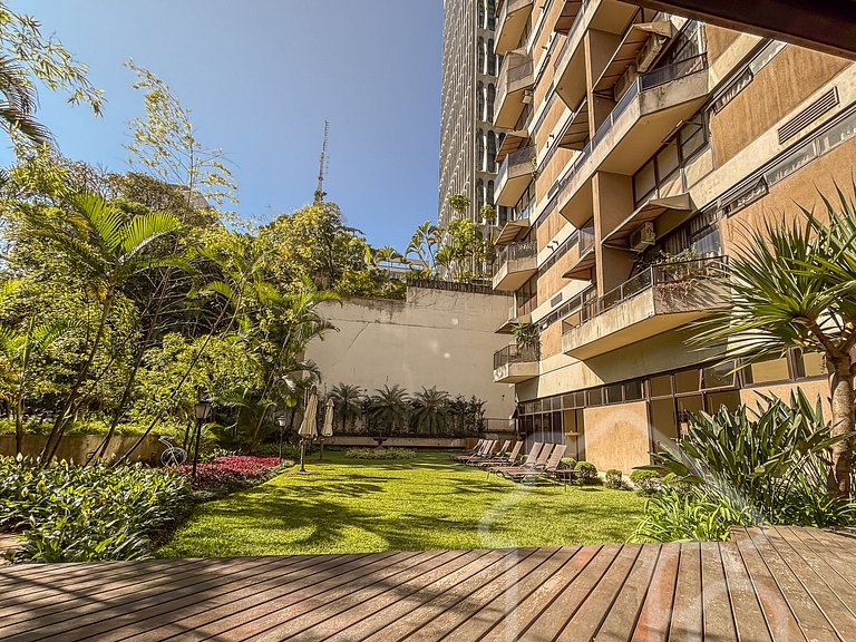 Apê Jardim Paulista com piscina
