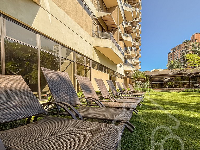 Apê Jardim Paulista com piscina