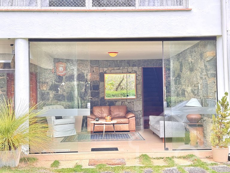 Casa com vista para as montanhas