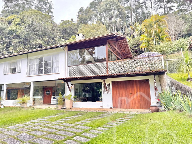 Casa com vista para as montanhas