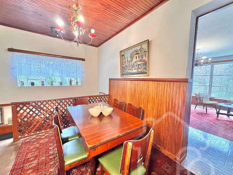 Casa com vista para as montanhas