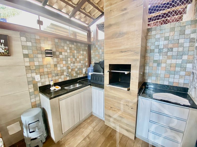 Casa com piscina em condomínio na Rasa
