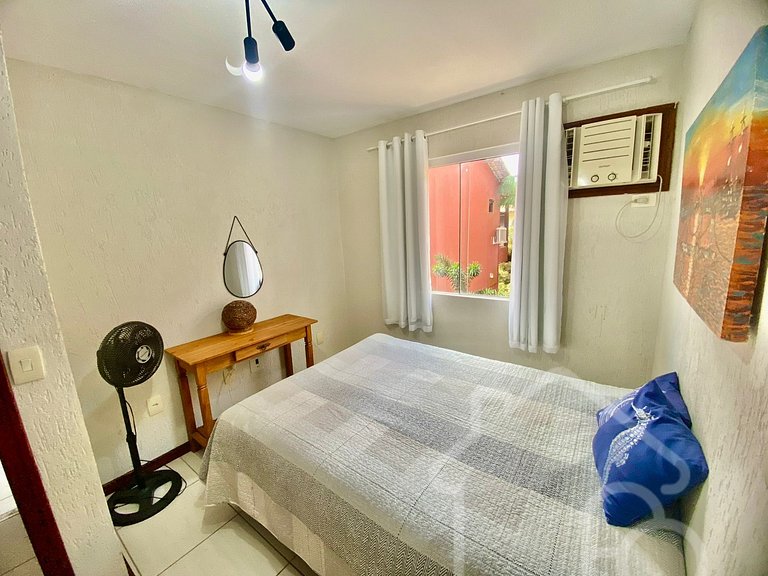 Casa com piscina em condomínio na Rasa