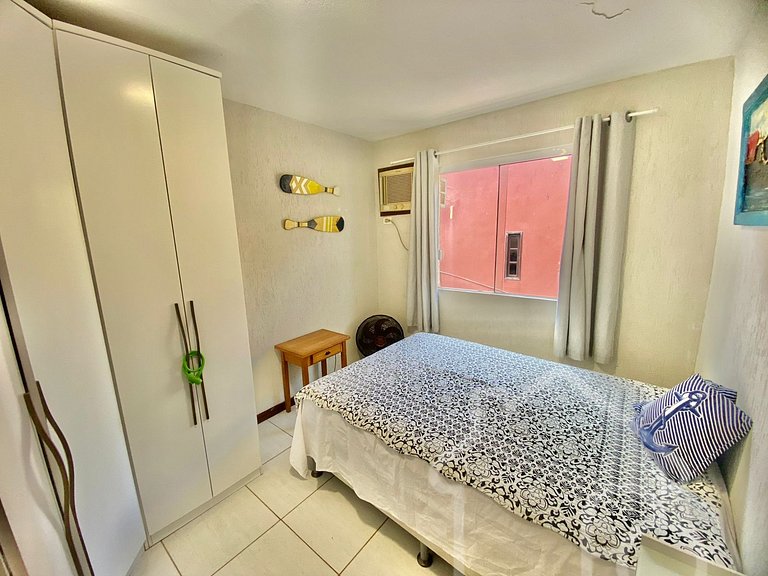 Casa com piscina em condomínio na Rasa