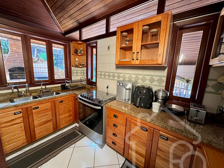Casa Luxo nas Braunes com Vista Incrível