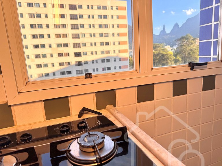 Apartamento com vista pra Dedo de Deus
