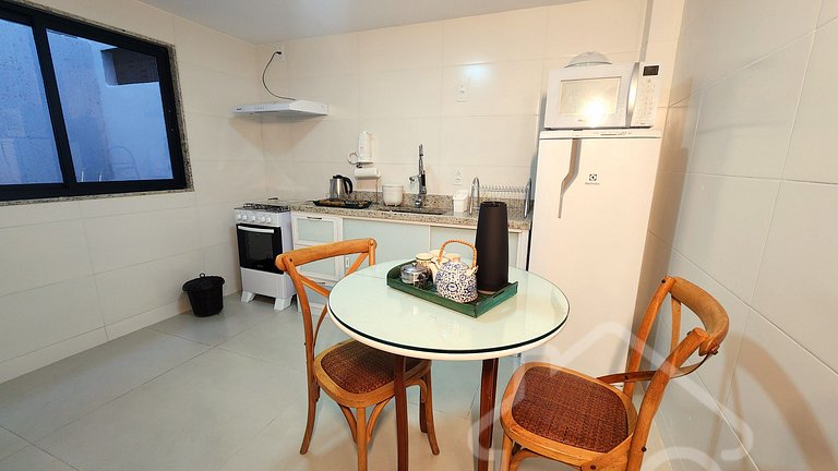 Apartamento com elevador e vaga no Cônego