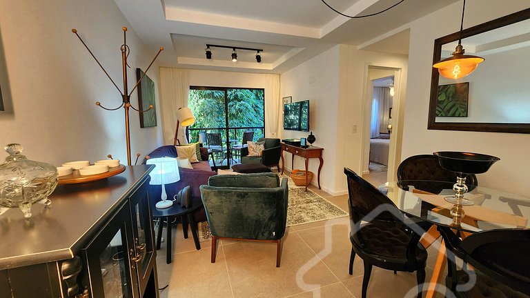 Apartamento com elevador e vaga no Cônego