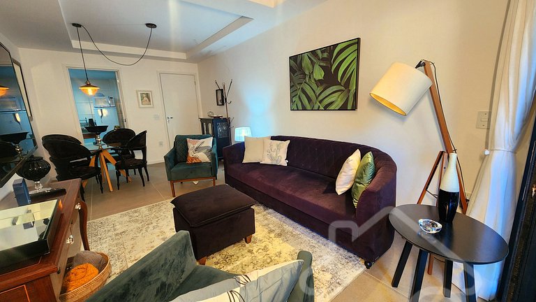 Apartamento com elevador e vaga no Cônego